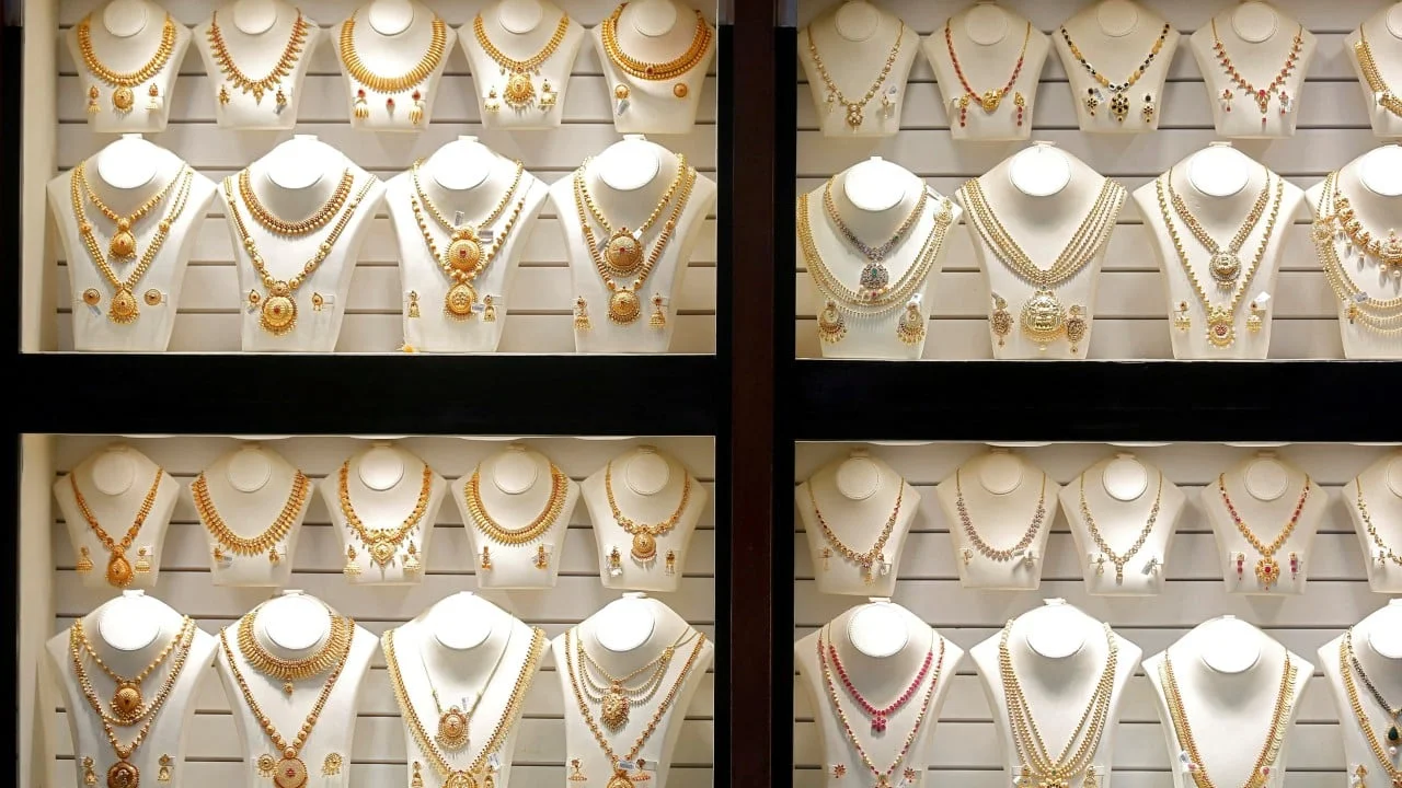 Surge in Gold Smuggling in India as Grey Market Thrives Amid High Tariffs