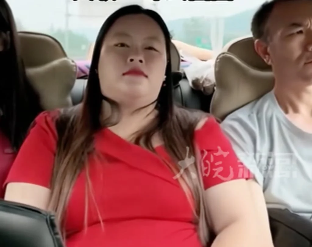 Liu Xiuhong pictured sitting in the back seat of a car on the journey for the reunion with her birth family. Photo: Douyin Liu Xiuhong pictured sitting in the back seat of a car on the journey for the reunion with her birth family. Photo: Douyin