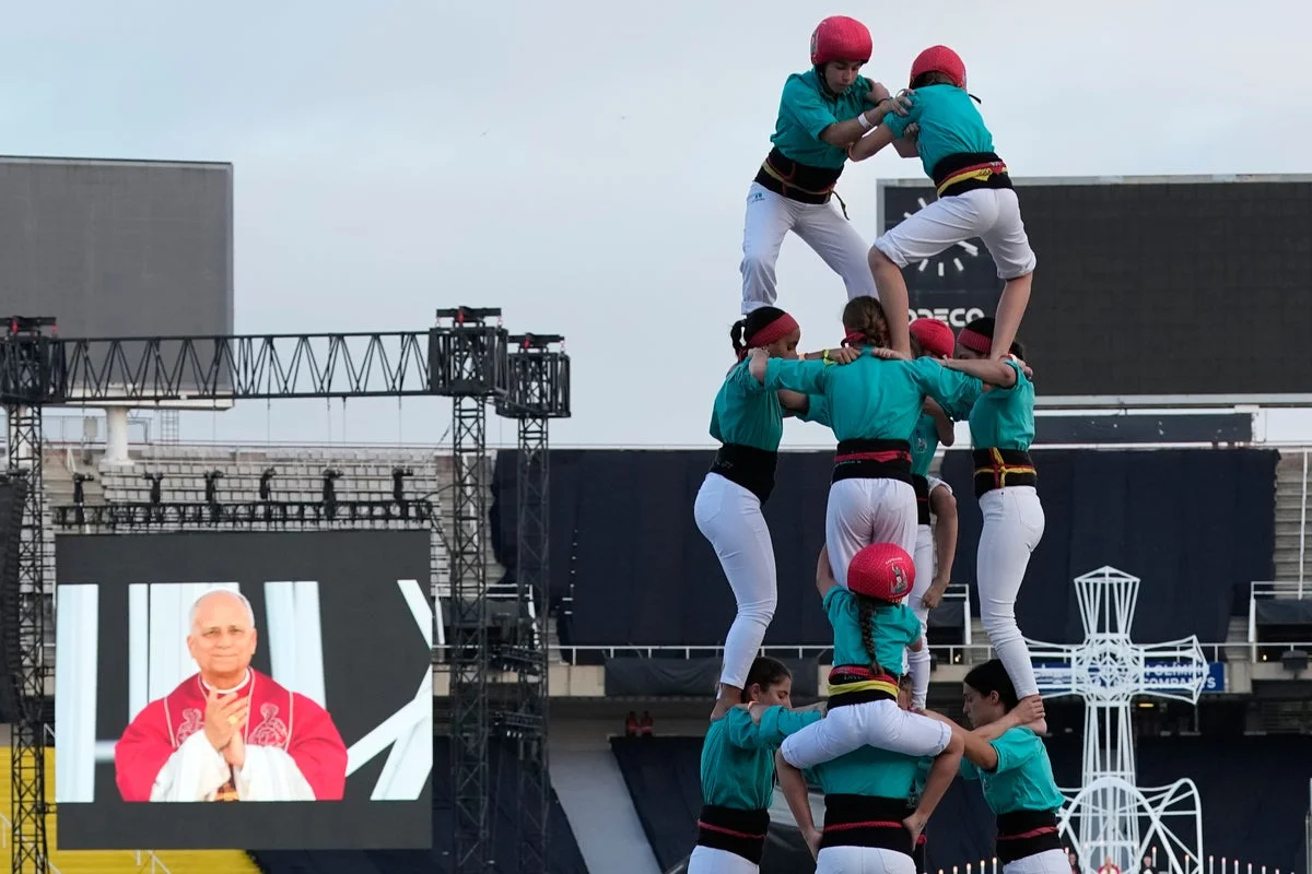 Catalonia's Iconic Human Tower Performers Welcome Pope Leo in Barcelona
