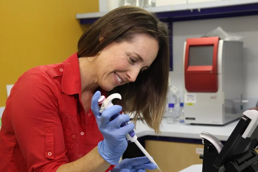 A female researcher in a lab