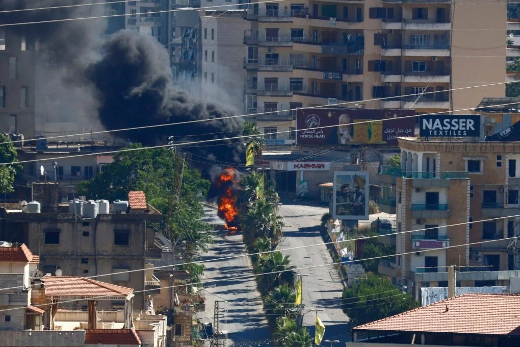 Smoke billows after an Israeli drone carried out a double strike on a vehicle in the southern Lebanese city of Nabatieh on Saturday. Photo: ZUMA Press Wire/dpa