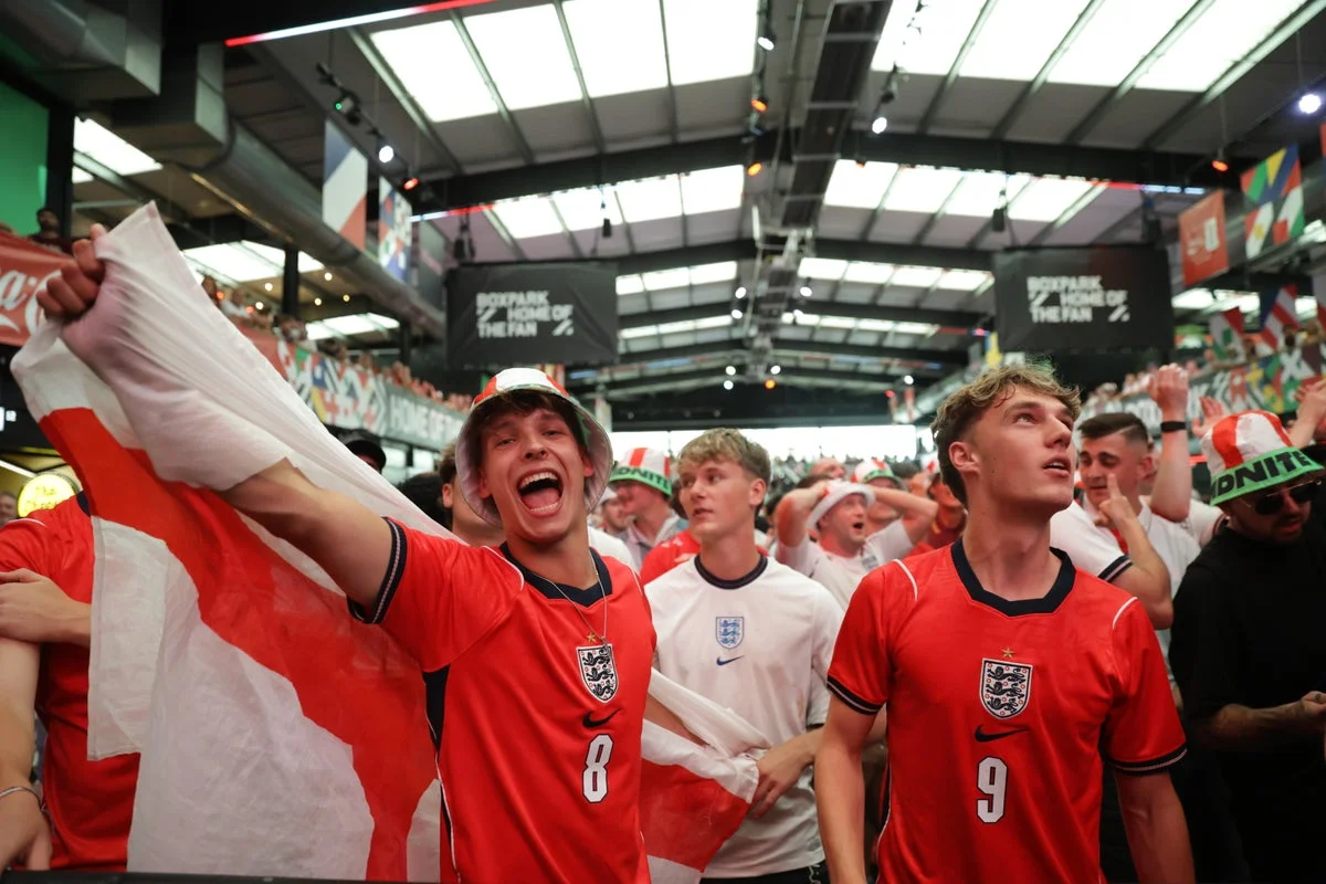 A Simple Strategy for England Fans to Catch Mexico World Cup Match Late Night